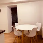 Felix Living 1, Zentrale 2-personen-wohnung, Ideal Fuer Business & Paare, Parkplatz パッサウ