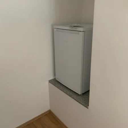 Felix Living 1, Zentrale 2-Personen-Wohnung, Ideal Fuer Business & Paare, Parkplatz * Passau