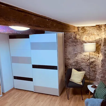 Felix Living 1, Zentrale 2-Personen-Wohnung, Ideal Fuer Business & Paare, Parkplatz Lägenhet *